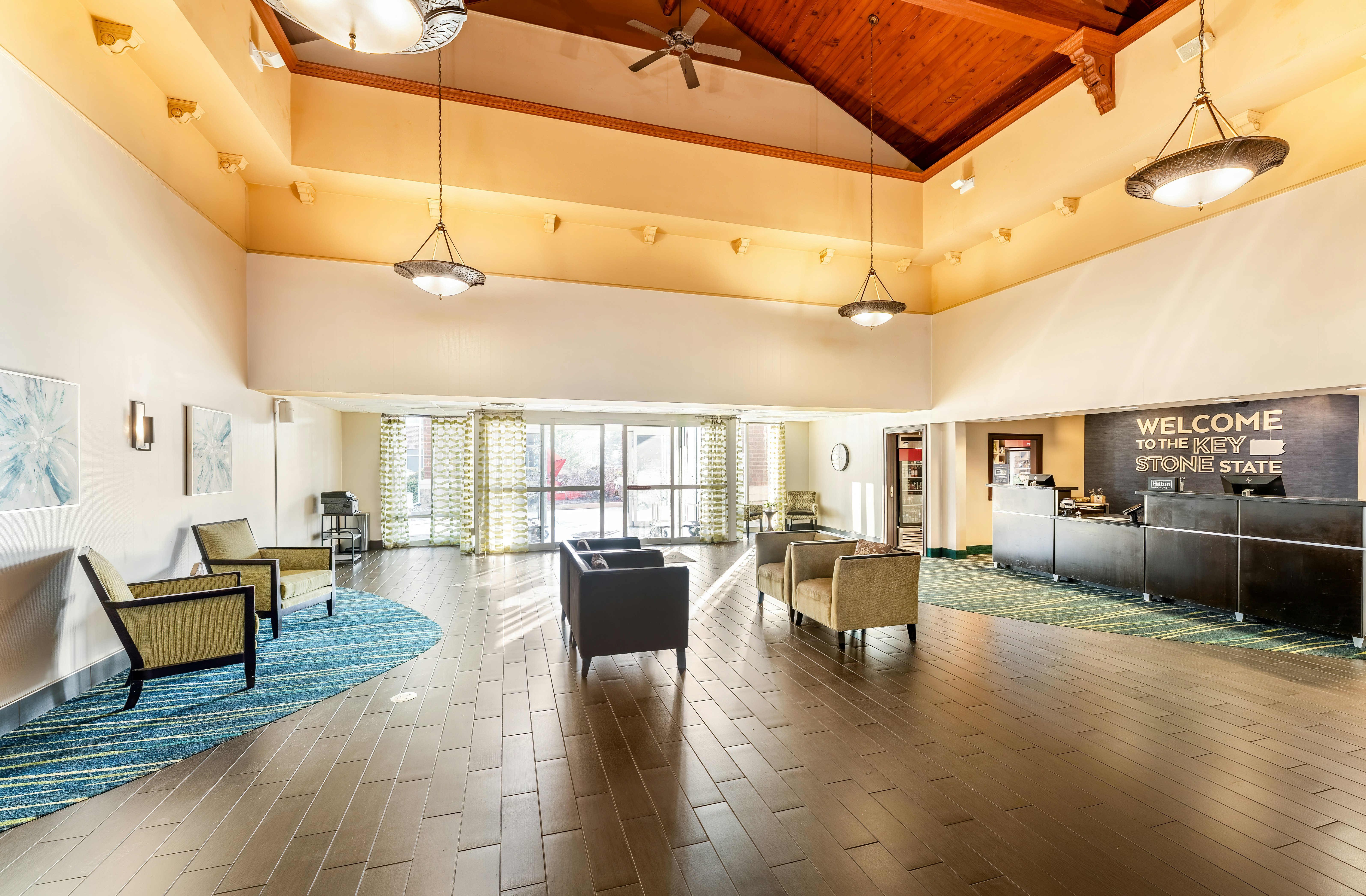 Hampton Inn Suites Newtown 40/57