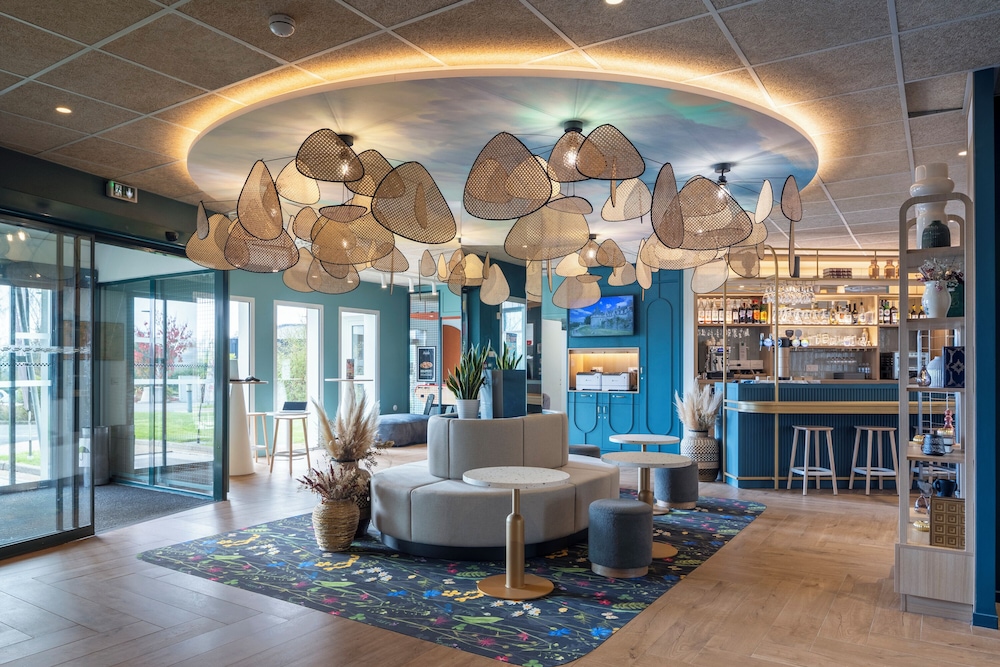 Ibis Pontivy 32/62