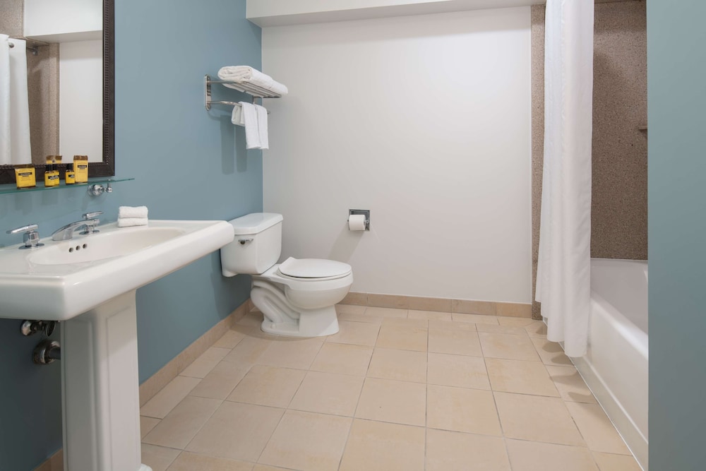 Suite, King Bed, Sofa, Living Area, Best Western Plus All Suites Inn 4/5