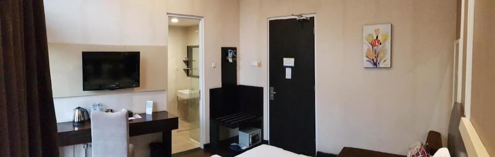 Vio Cimanuk Hotel 55/68