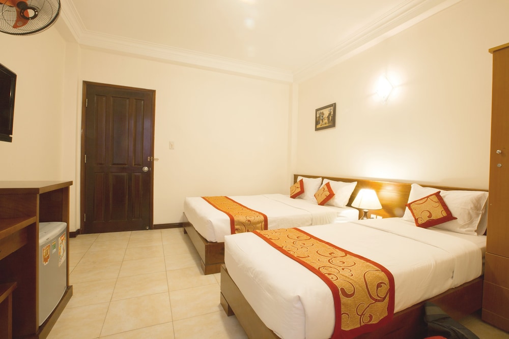 Ngoc Minh Hotel 24/69