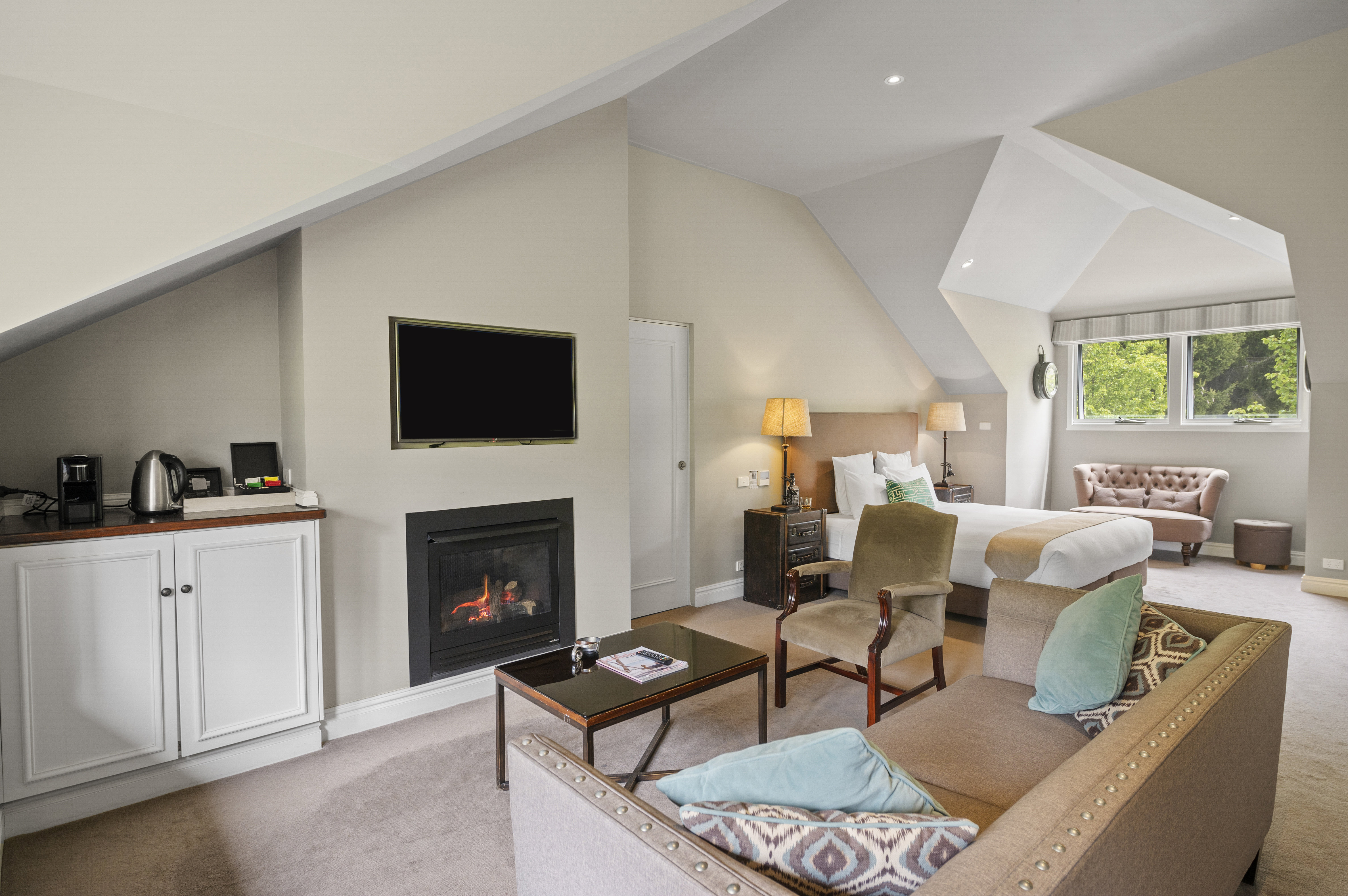 Parklands Country Gardens and Lodges 38/66