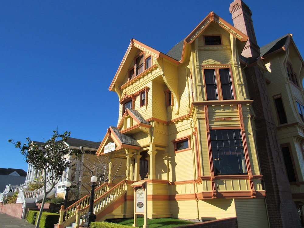 Carter House Inns 5/50
