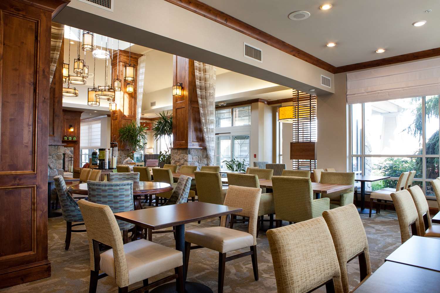 restaurant cafeteria