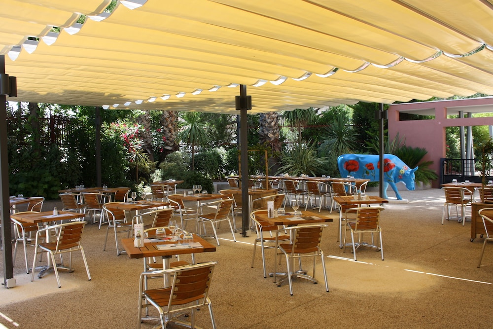 restaurant-cafeteria