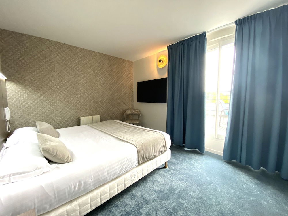 Brit Hotel Fougeres - Hotel Du Parc 11/69