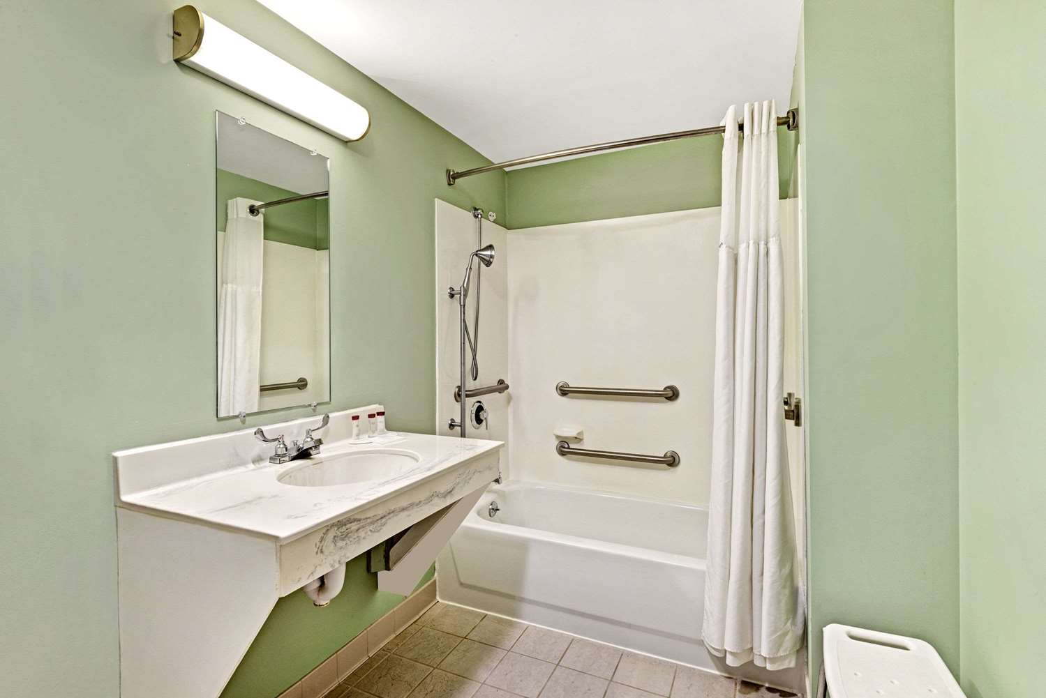 Ramada by Wyndham Saco/Old Orchard Beach Area 45/48