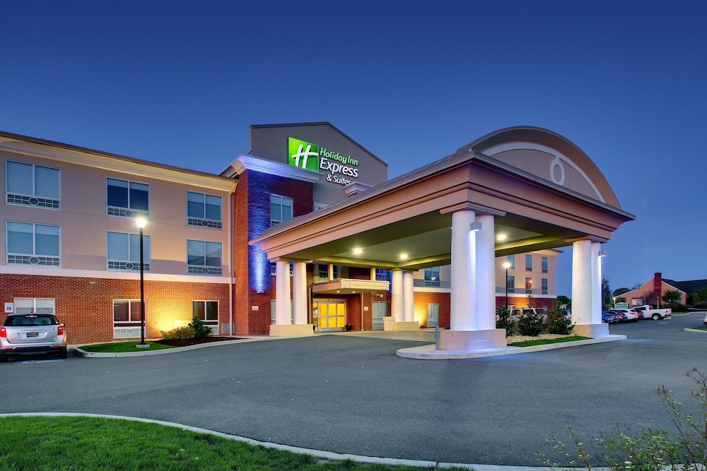 Holiday Inn Express Suites Lancaster East Strasburg 3/52