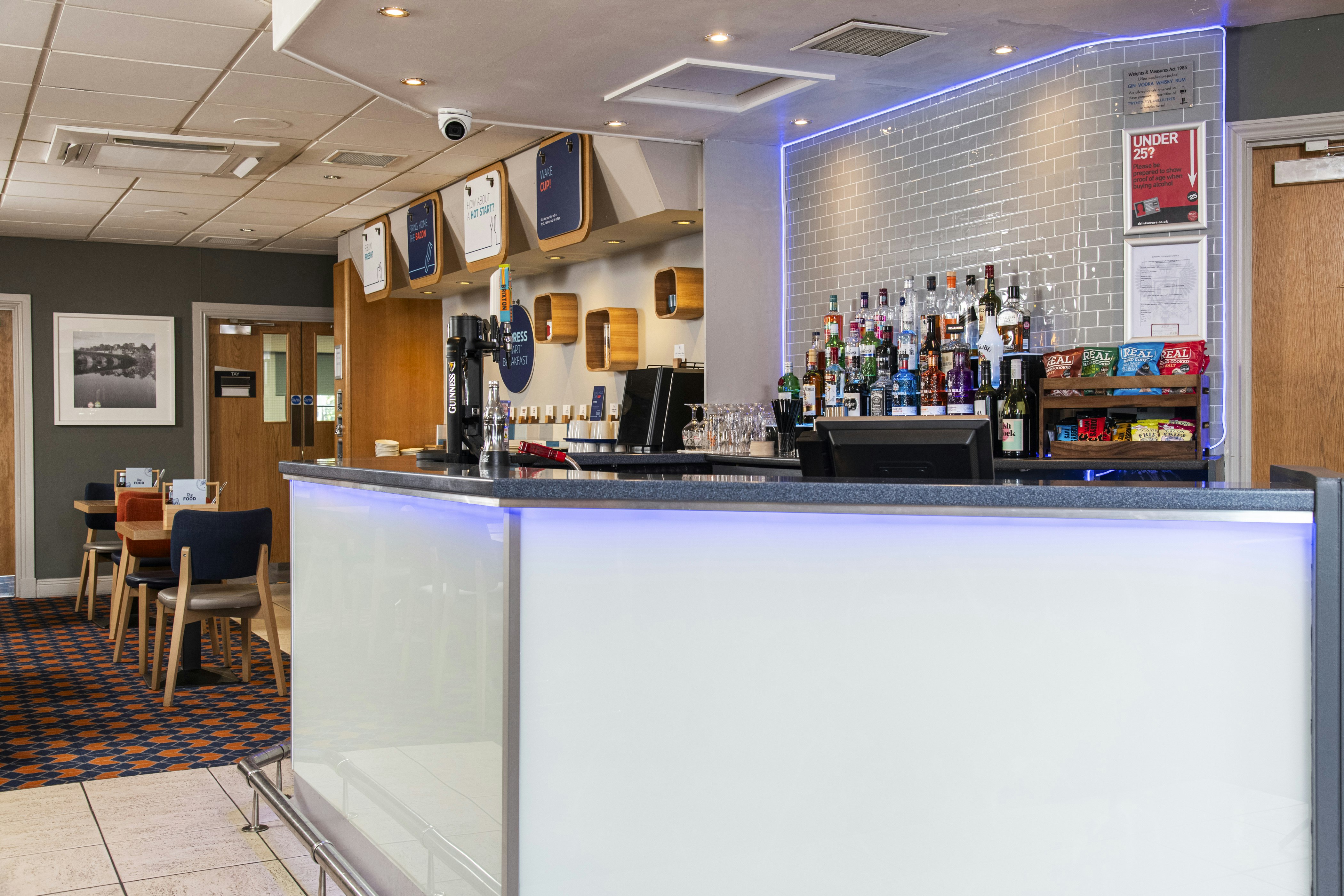 Holiday Inn Express Perth 14/72