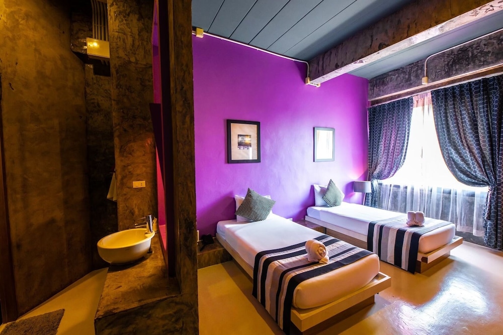The B Ranong Trend Hotel 21/70