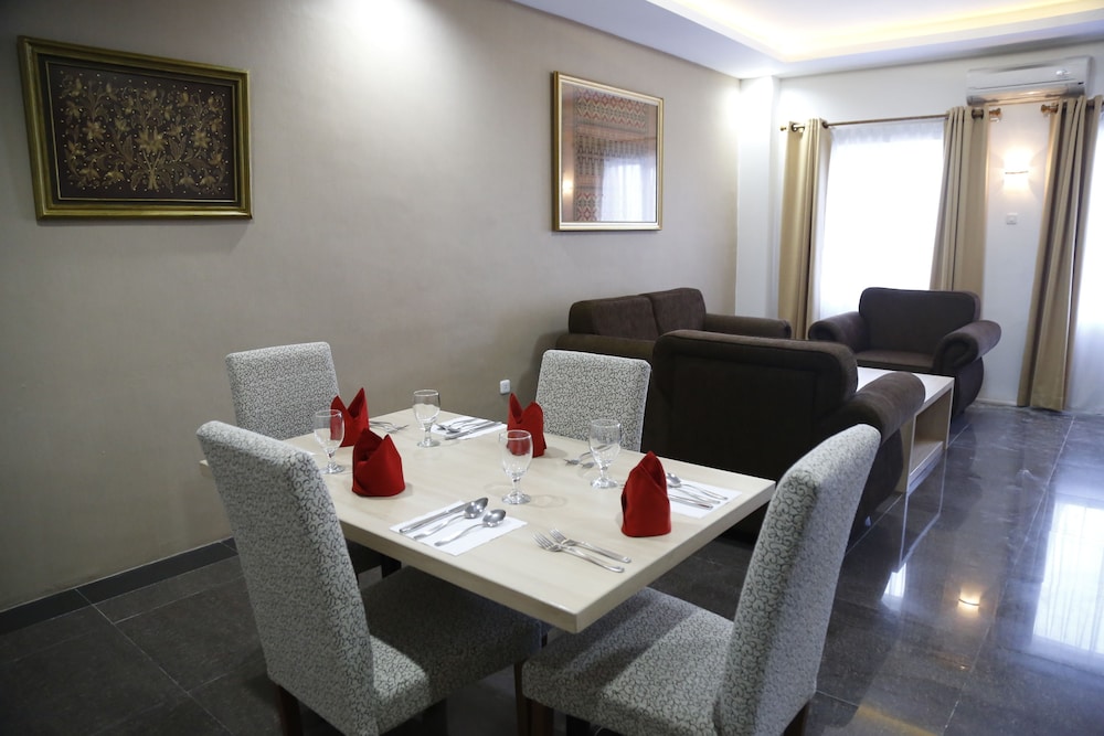 Grand Inna Medan 38/48