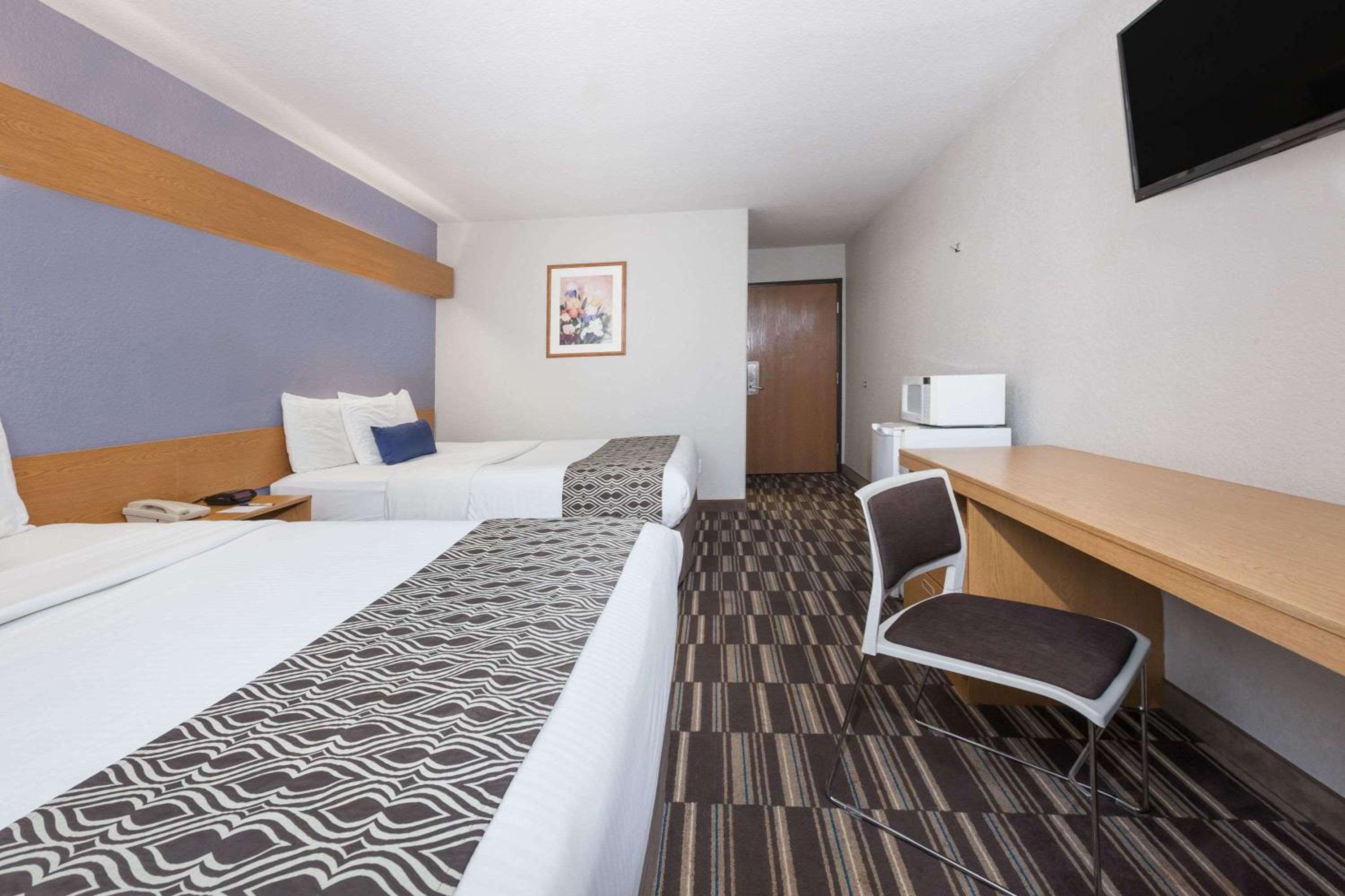 غرفة ديلوكس بسريرين كوين، Microtel Inn Ardmore 2/5