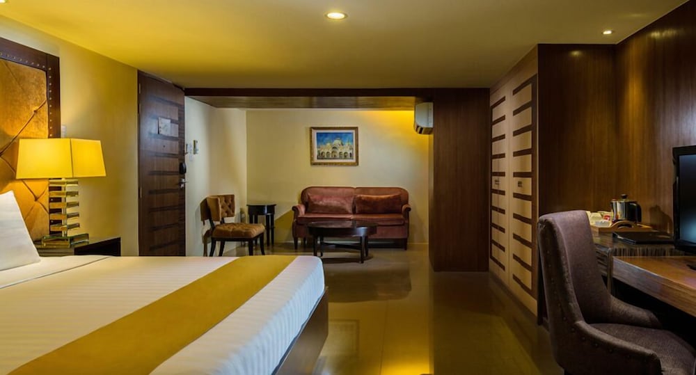 TORRE VENEZIA HOTEL 12/50