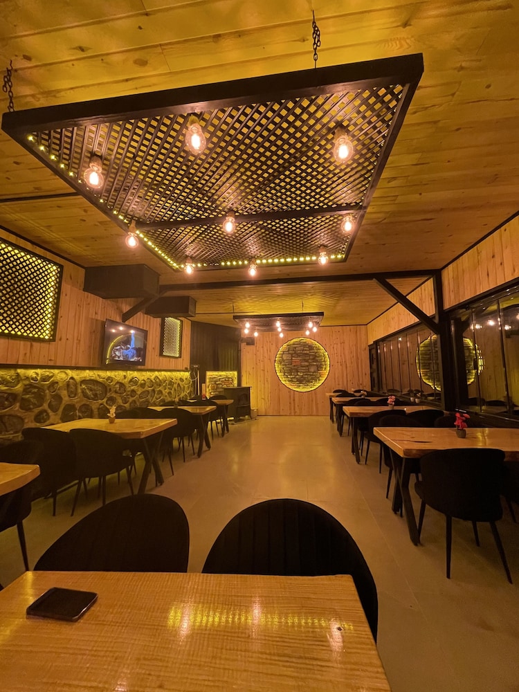 Tanura Bungalows 36/50