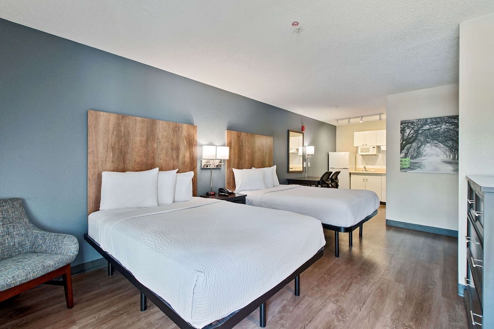 Extended Stay America - Miami - Airport - Blue Lagoon 18/43