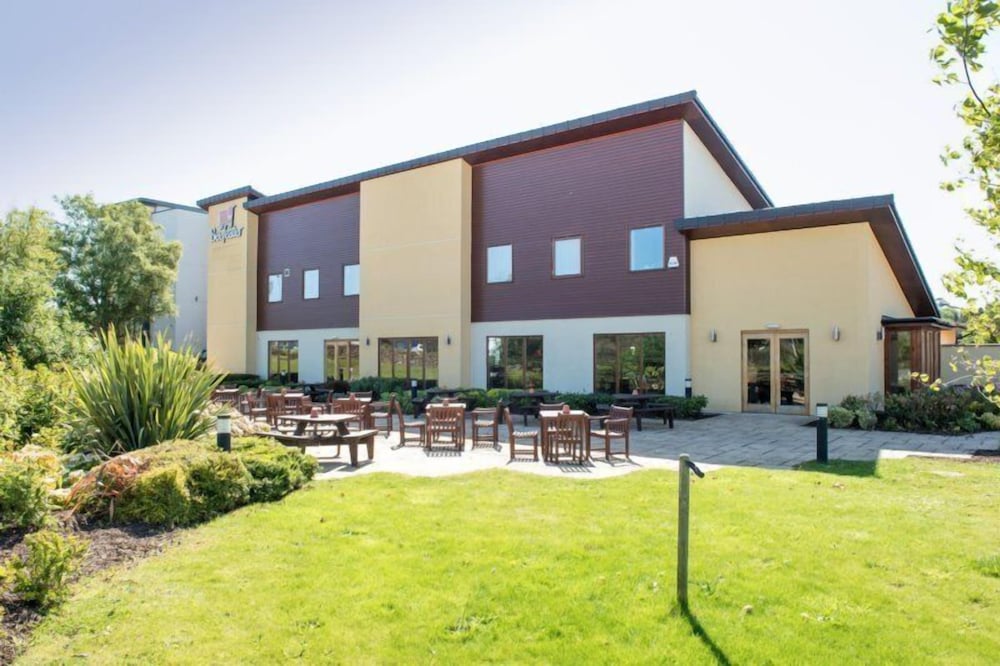 Premier Inn Paignton South (Brixham Road) 71/76