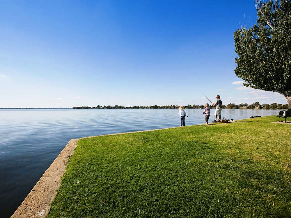 MULWALA MURRAY RIVER MOTEL 67/73