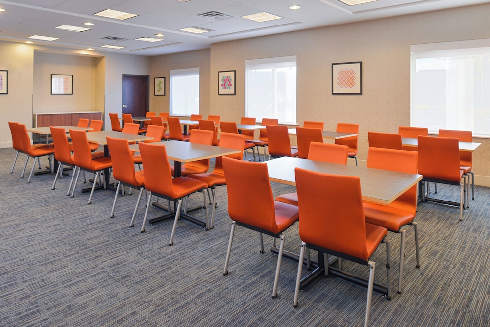 Holiday Inn Express Hotel And Suites Abilene Mall South 67/75