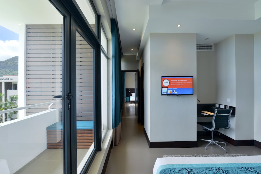 Voila Hotel 12/56