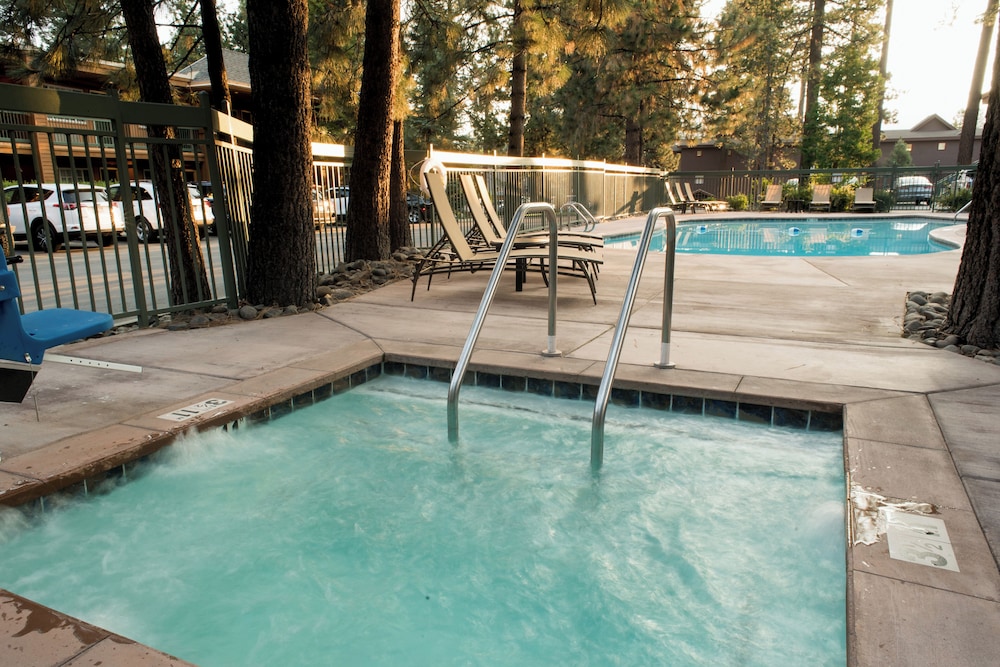 swimming pool spa