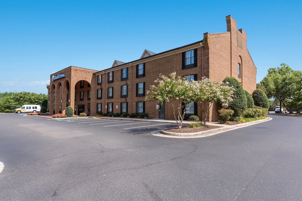 Comfort Inn Newport News VA 4/30