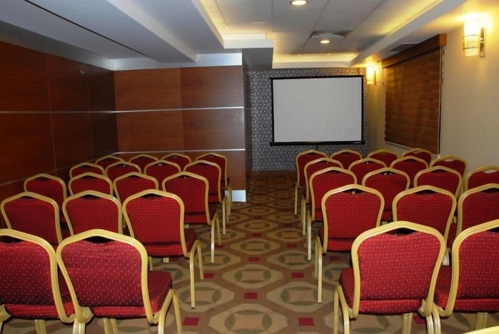 Grand Simay Hotel 42/50