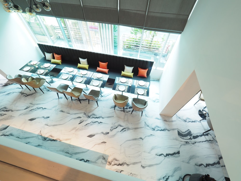 Palette Bella B All Suites Bangkok Hotel 45/57