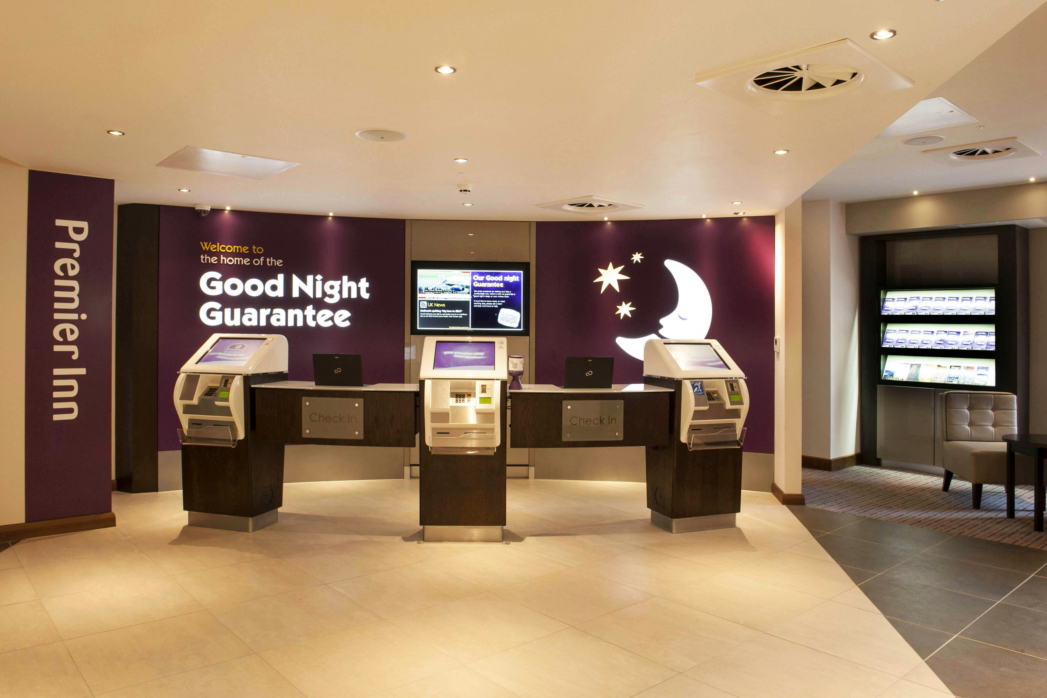Lobby at Premier Inn London Croydon Town Centre, LONDON