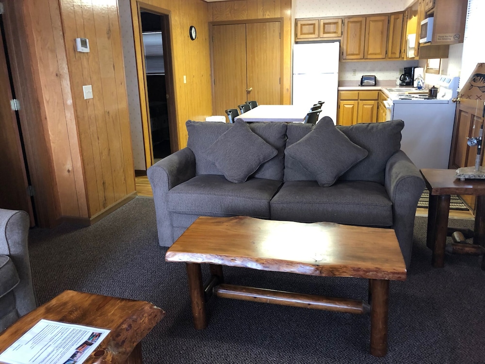 Point View Resort 36/73