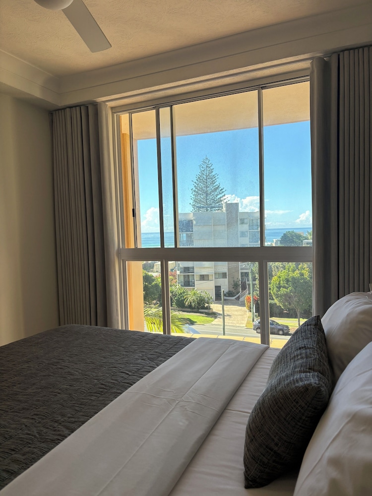 San Mateo on Broadbeach 15/51