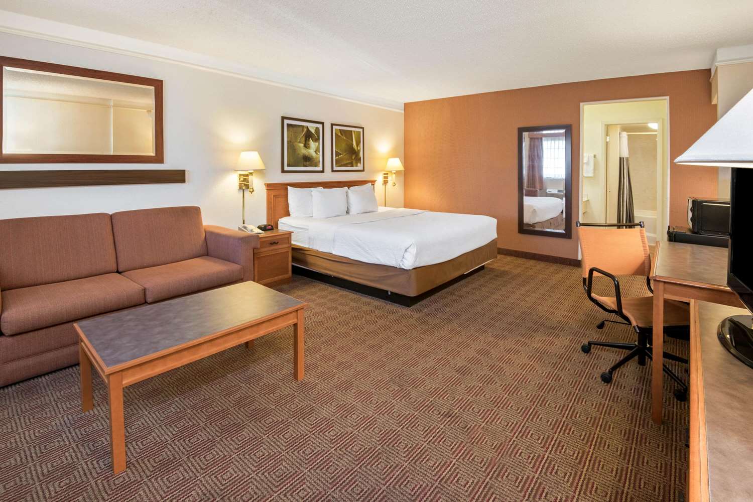La Quinta Inn San Antonio Market Square 24/43