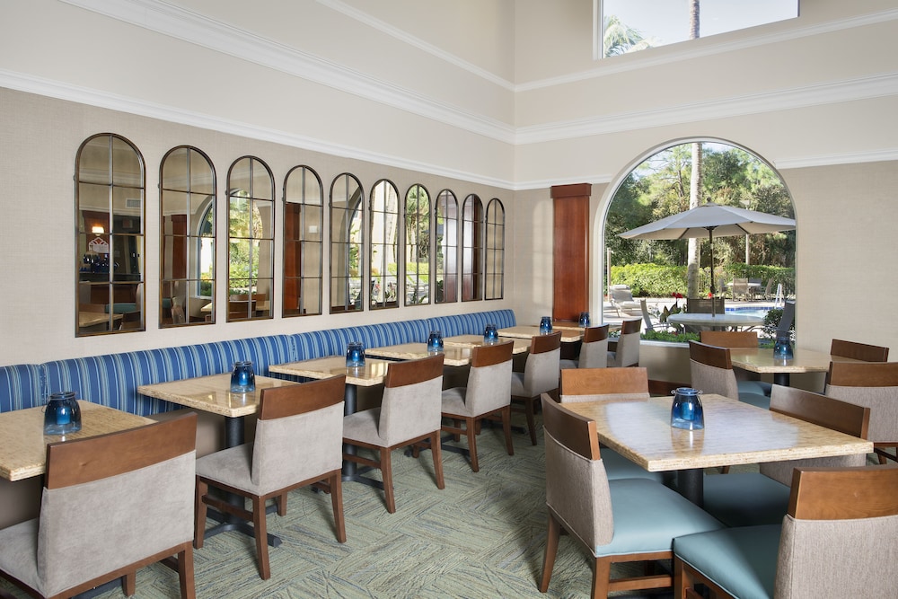 Hawthorn Extended Stay by Wyndham Naples 29/54