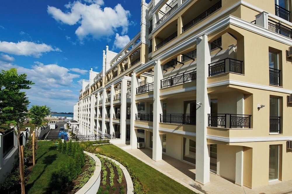 Penelope Palace Apart Hotel 11/87