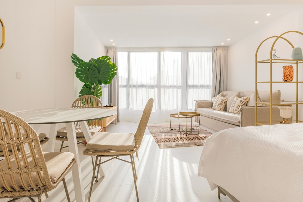 Ototo Luxury Living 38/50