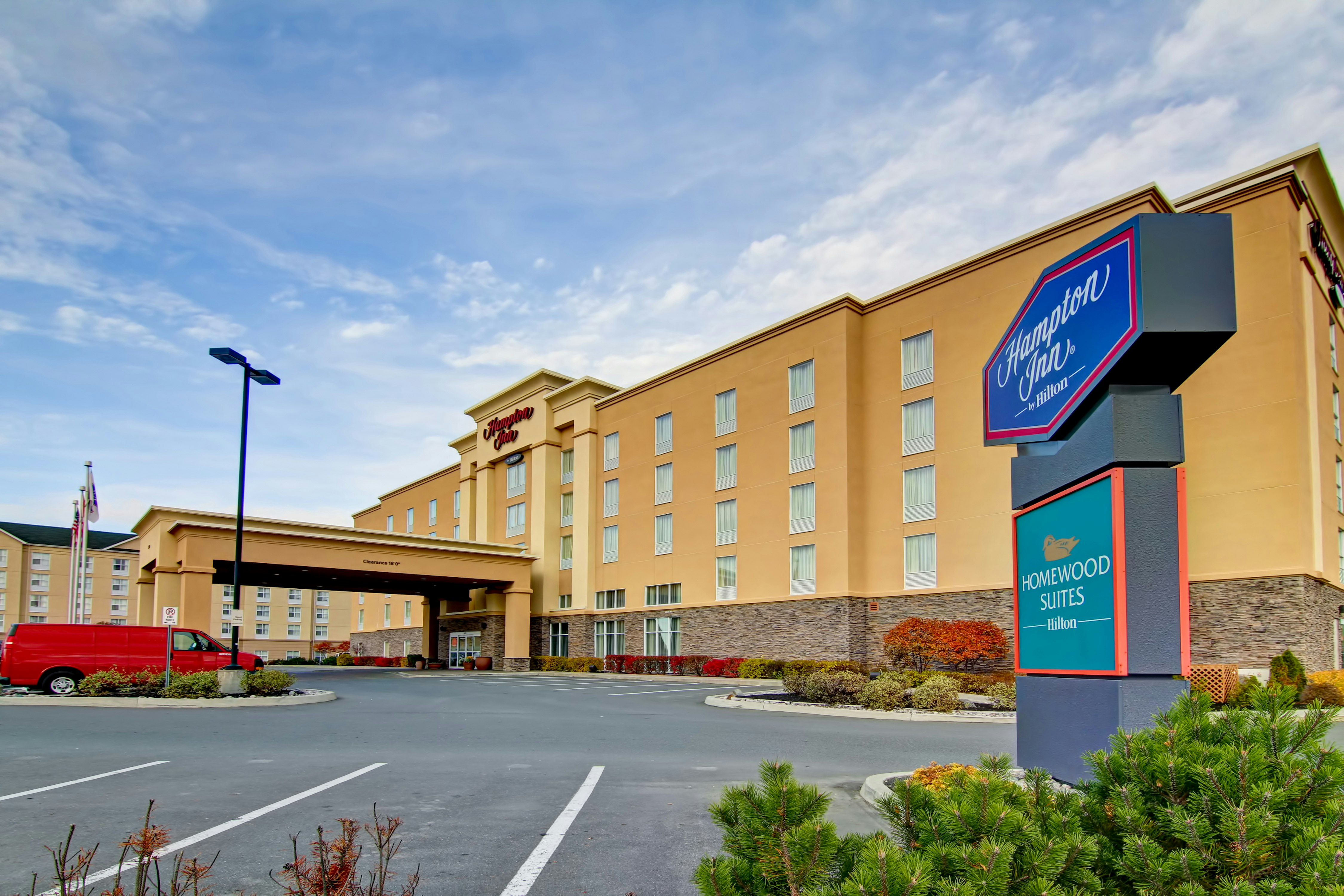Hampton Inn by Hilton Sudbury 43/44
