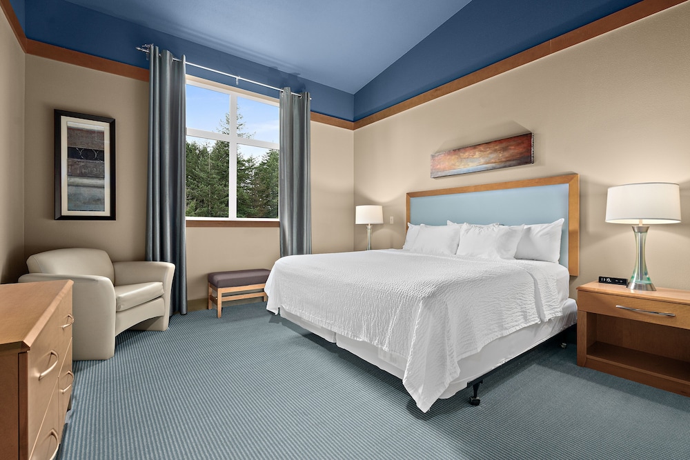 Sky, Deluxe, Suite, King Bed