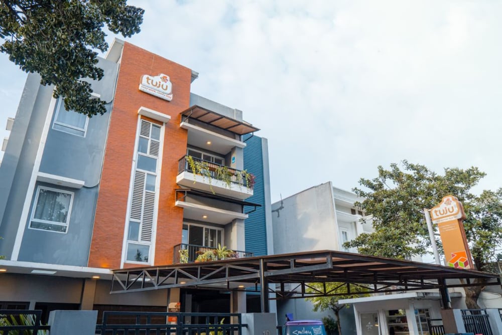 Tuju WK Homes Syariah in JAKARTA