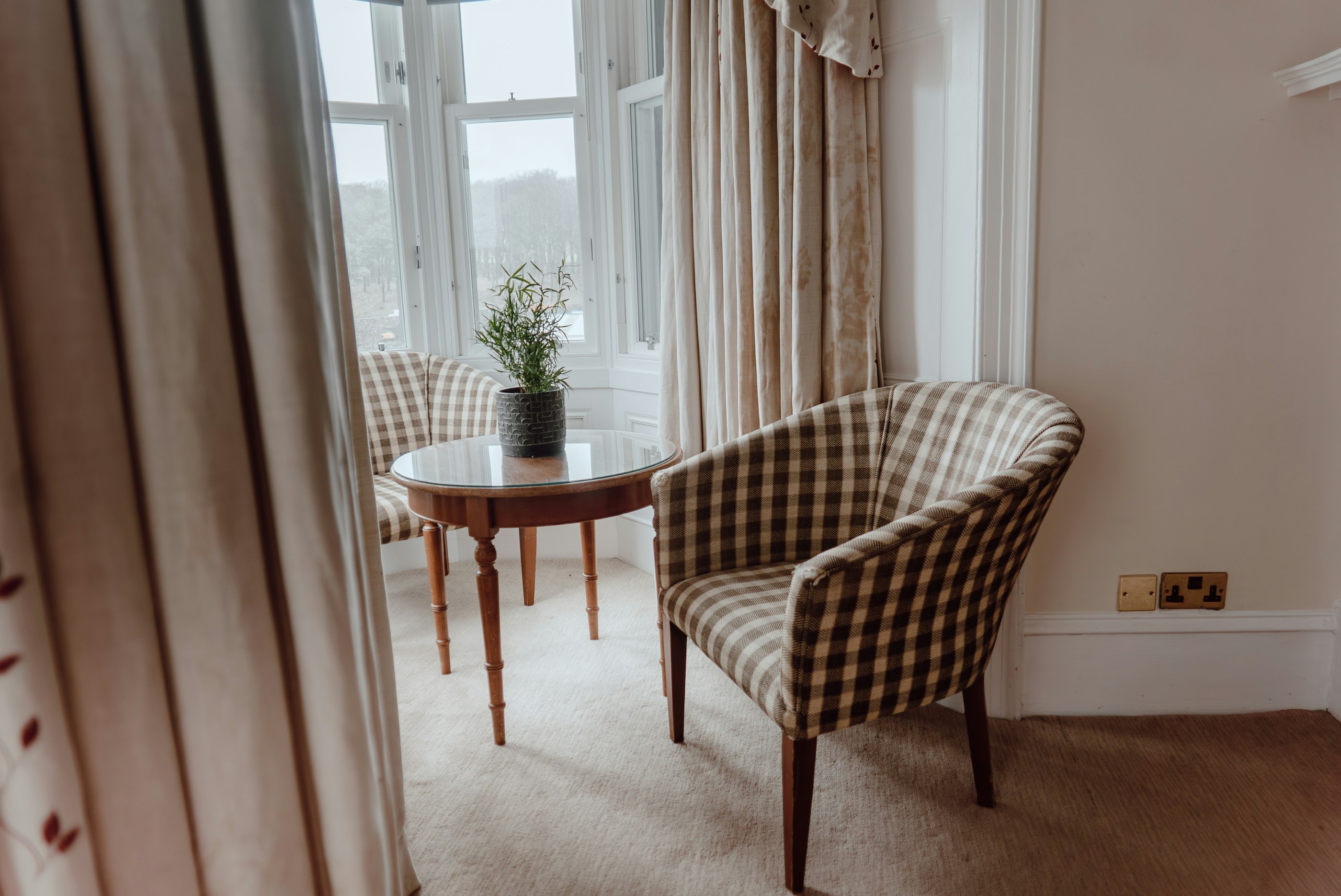 Royal Hotel Stornoway 46/64