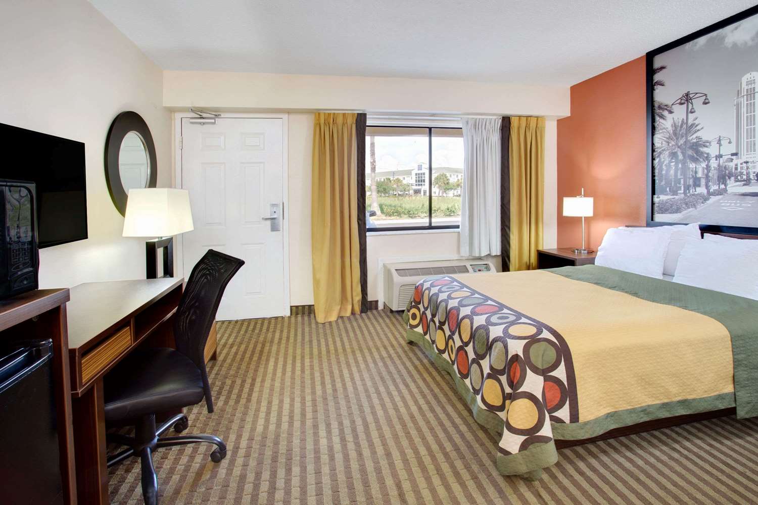 Orlando Inn International Drive Area 7/12