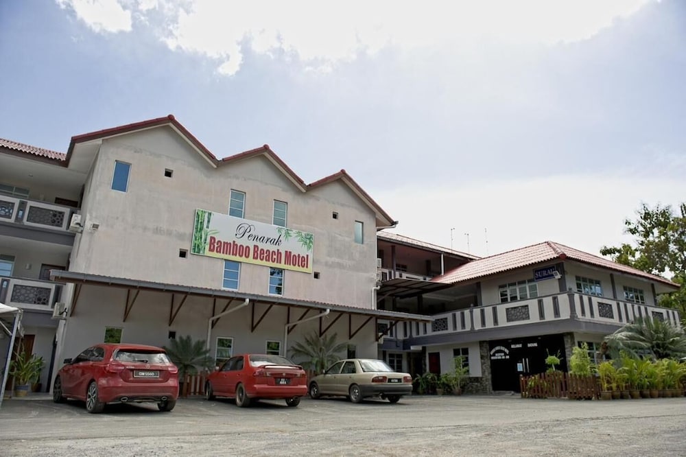 Penarak Bamboo Beach Motel 29/43