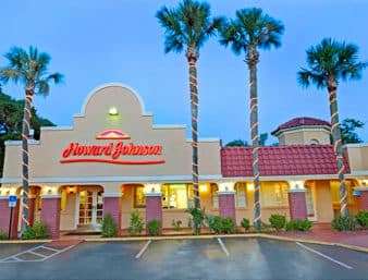 Villa 1565 (ex Howard Johnson Express Inn) 2/39