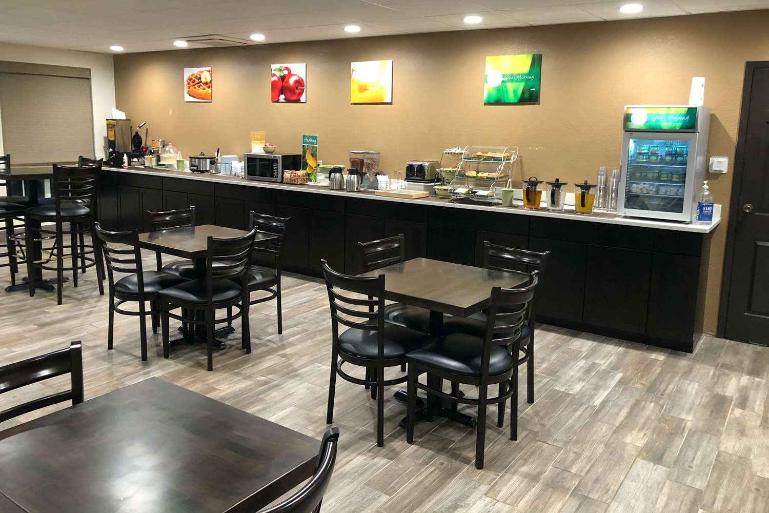 Quality Inn & Suites Paragould 15/19