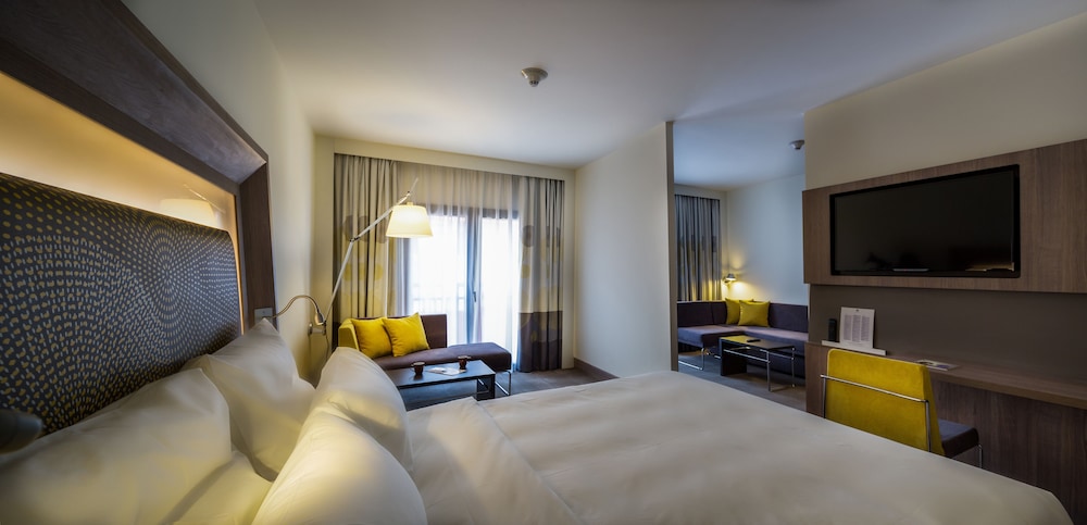 Novotel Istanbul Bosphorus Hotel 10/71