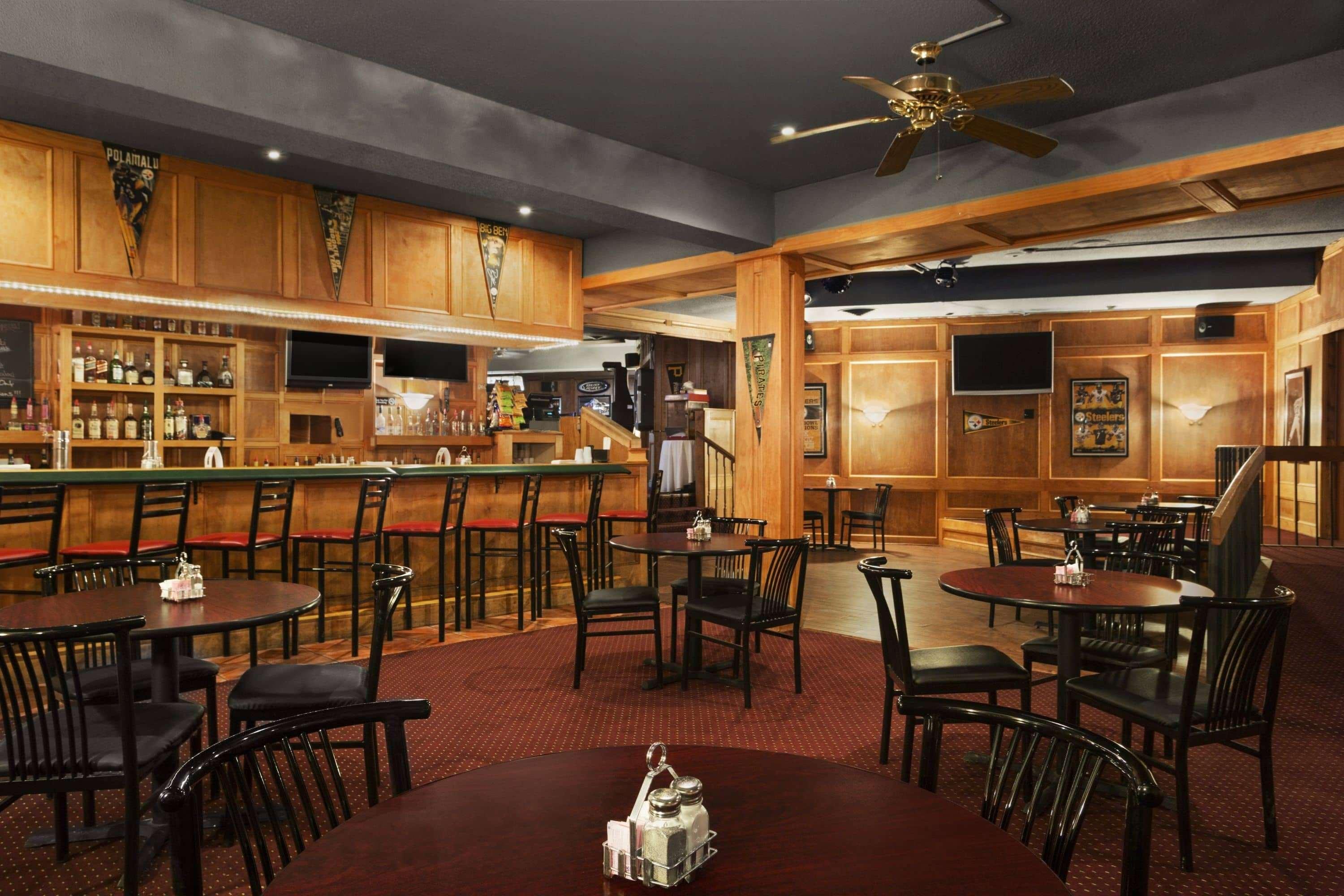 Ramada by Wyndham Pittsburgh/New Stanton 26/38