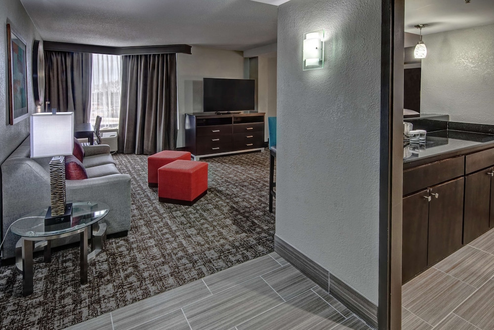 Doubletree By Hilton Hotel Jackson 37/53