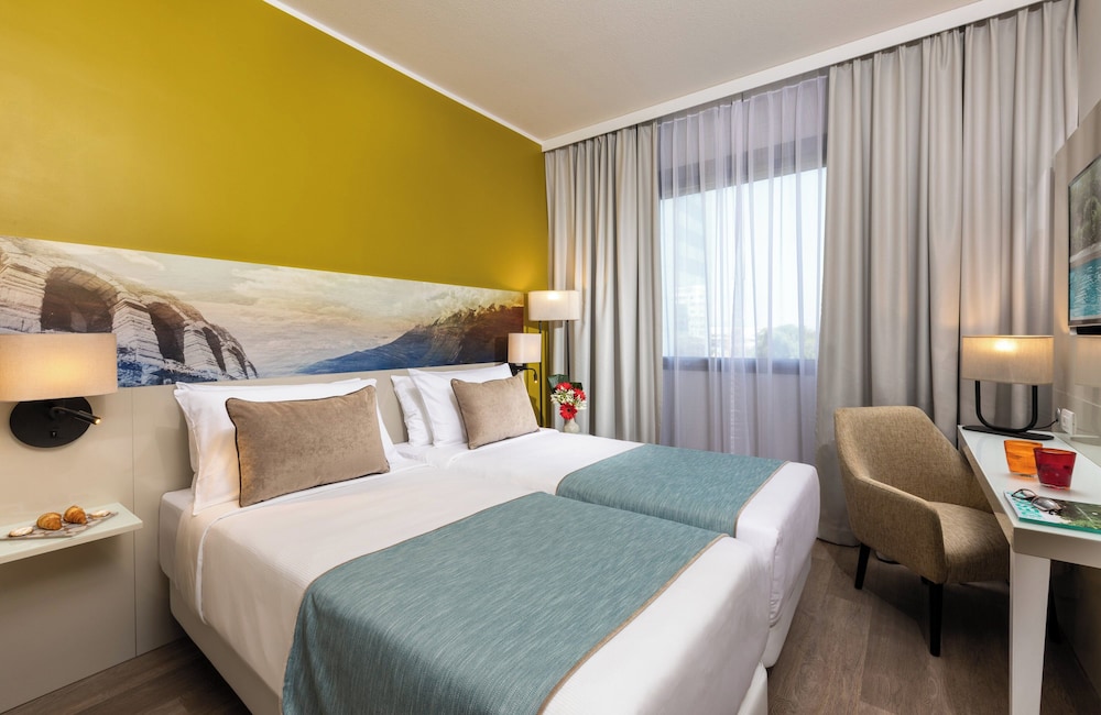 غرفة كومفورت، Leonardo Hotel Verona 4/9