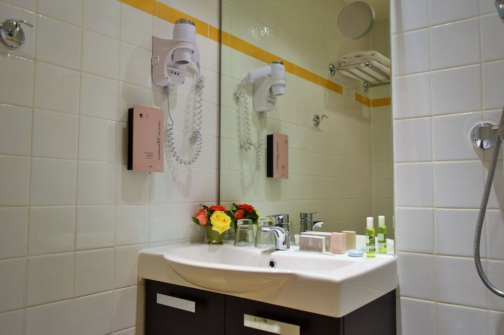 Hotel 29 Lepic 62/66