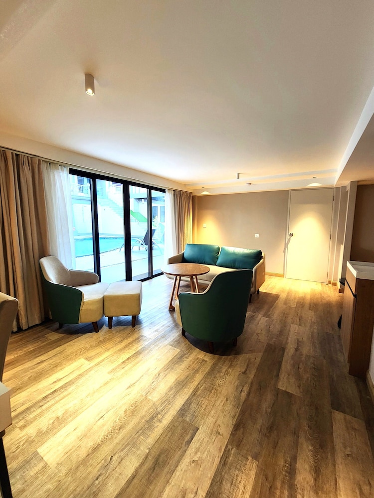 Amalthea Hotel 19/50