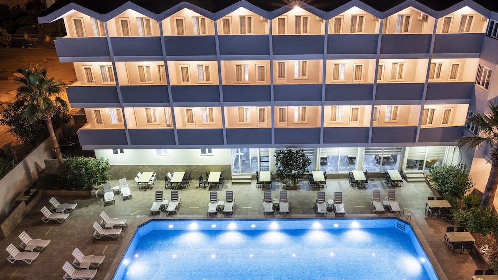 Side Spring Hotel 3/46