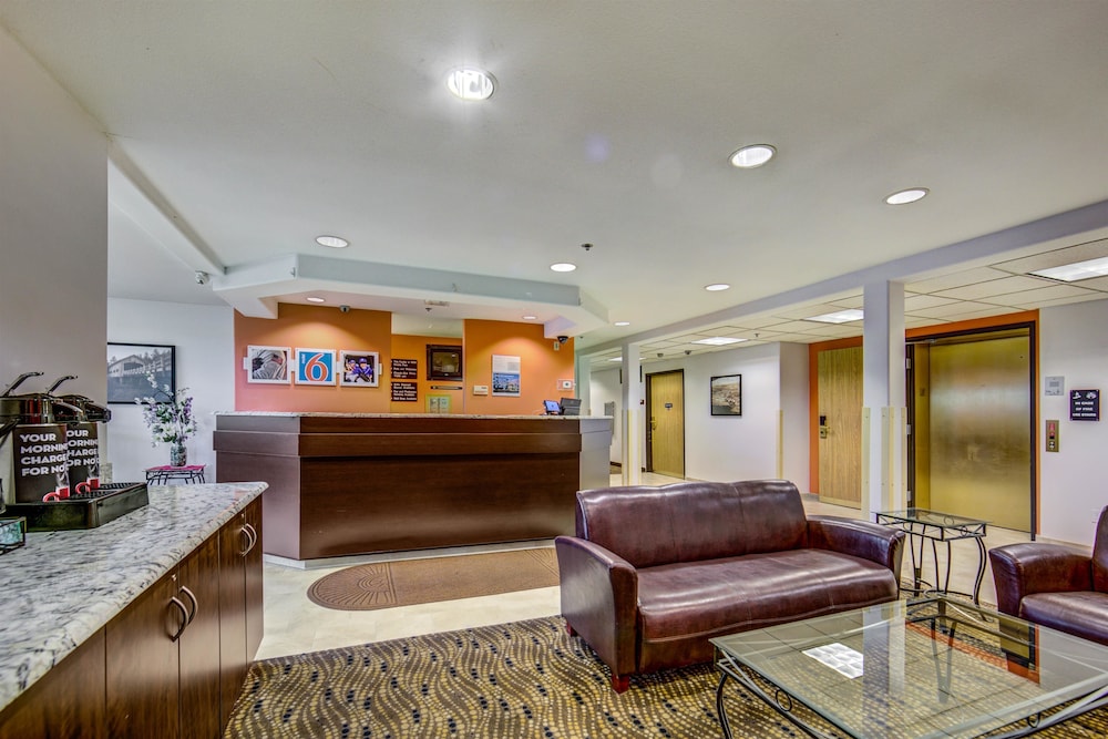 Motel6 Sutherlin, OR – I-5 8/47